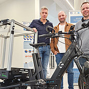 Sie sind für das Projekt verantwortlich (v.l.): die Professoren Hannes Taubenböck, Tobias Ullmann und Marco Schmidt. 