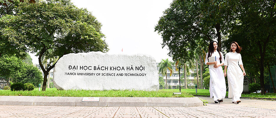 Auf dem Campus der Hanoi University of Science and Technology.